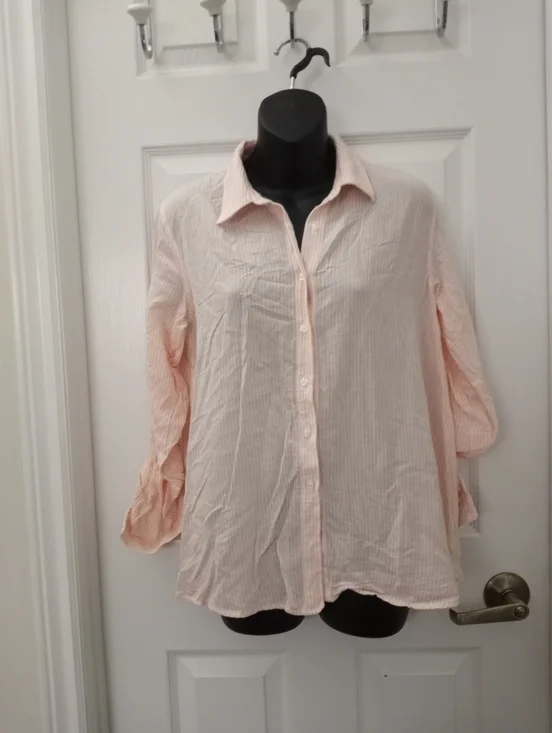 PINK ROSE button Down Top - Picture 1 of 4